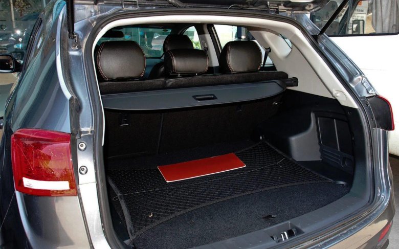 Объём багажника Джак с5