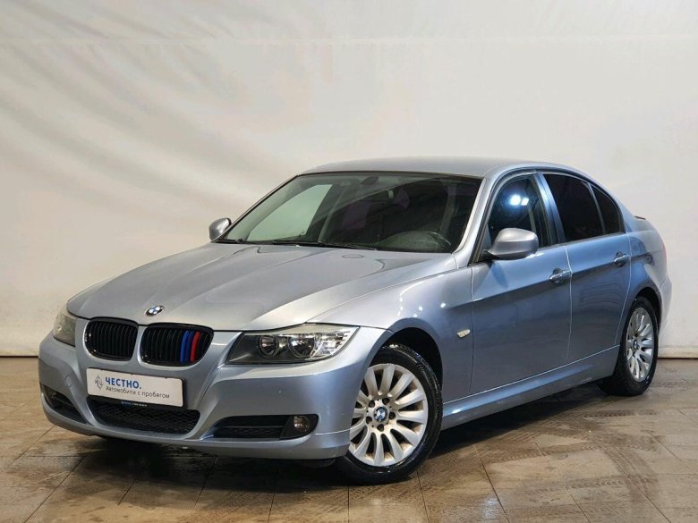 БМВ 3 2011