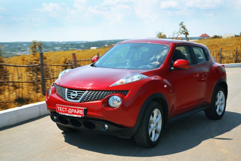 Ниссан Джук 2000