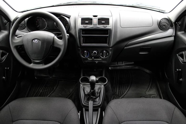 Лада Гранта Люкс 2022 салон