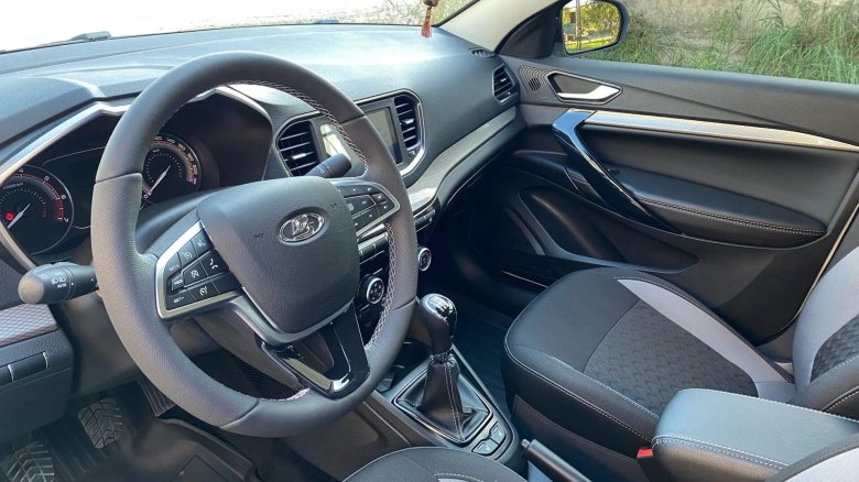 Веста лайф комплектация 2024