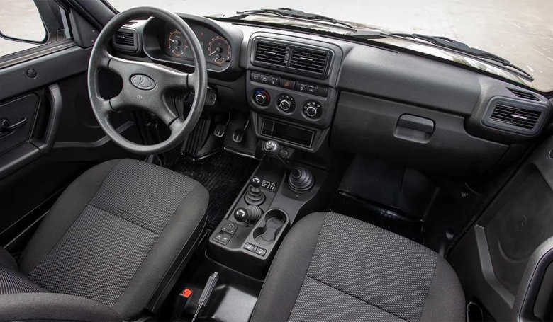 Лада Нива 2121 4х4 салон