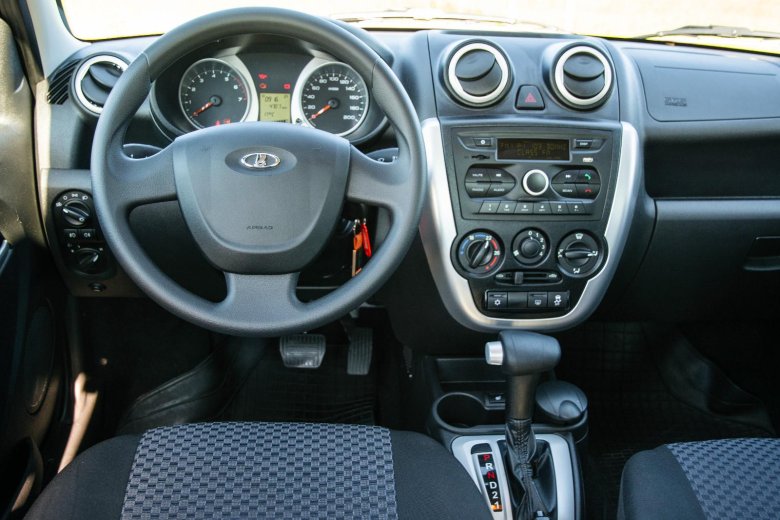 Лада Гранта Люкс 2010