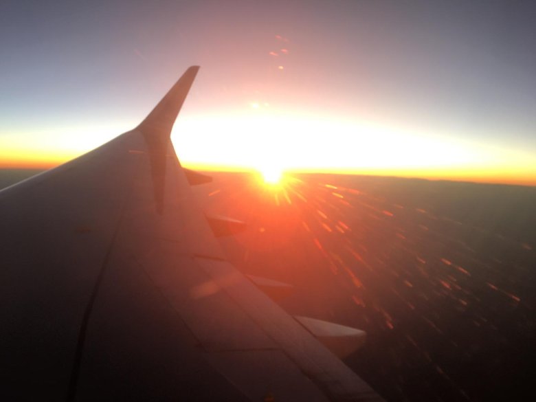 Рассвет из самолета