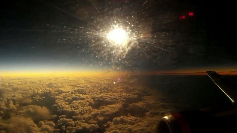 Солнечное затмение в космосе