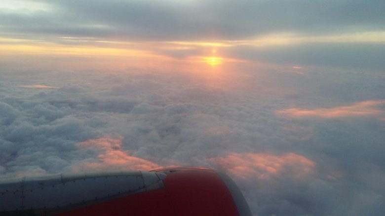 Самолет на Восходе