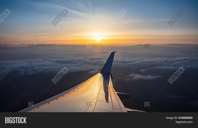 Самолет на Восходе