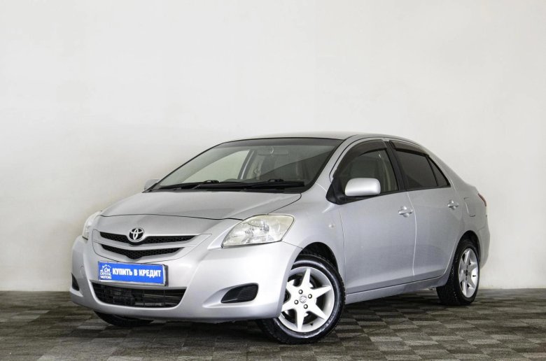 Тойота белта 2009 года