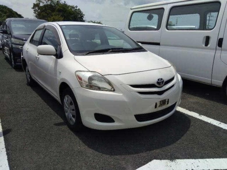 Toyota belta 2008