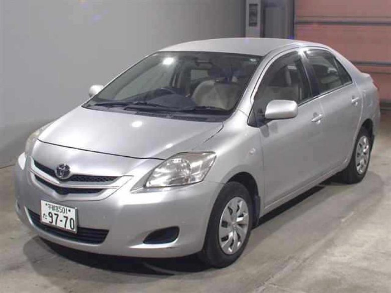 Toyota belta 2006