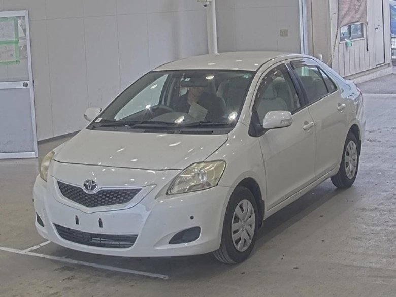 Тойота белта 2006