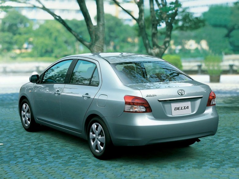 Toyota Belta 2005