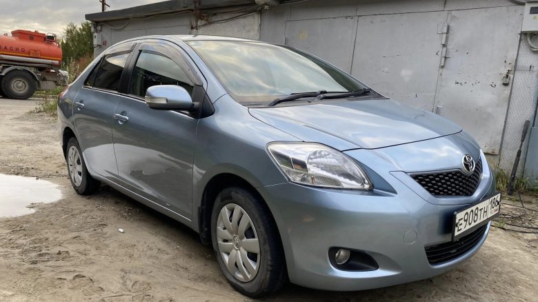 Тойота БЕЛТА 2010