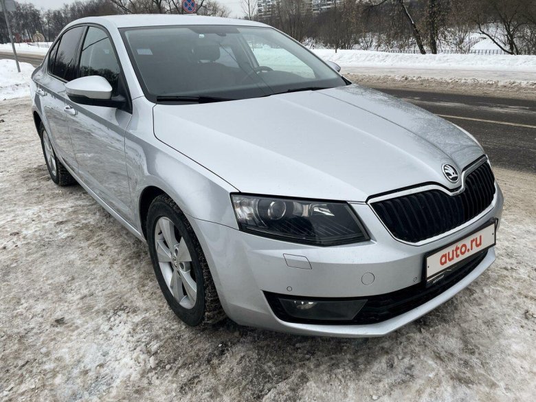 Шкода серебристая