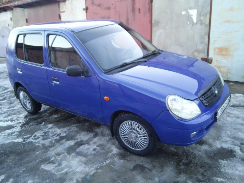 Машина BYD Flyer