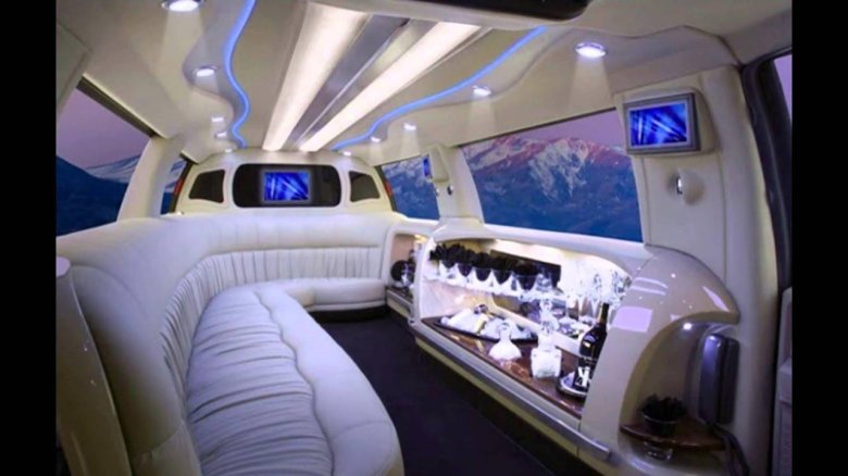 Лимузин Крайслер 300с внутри