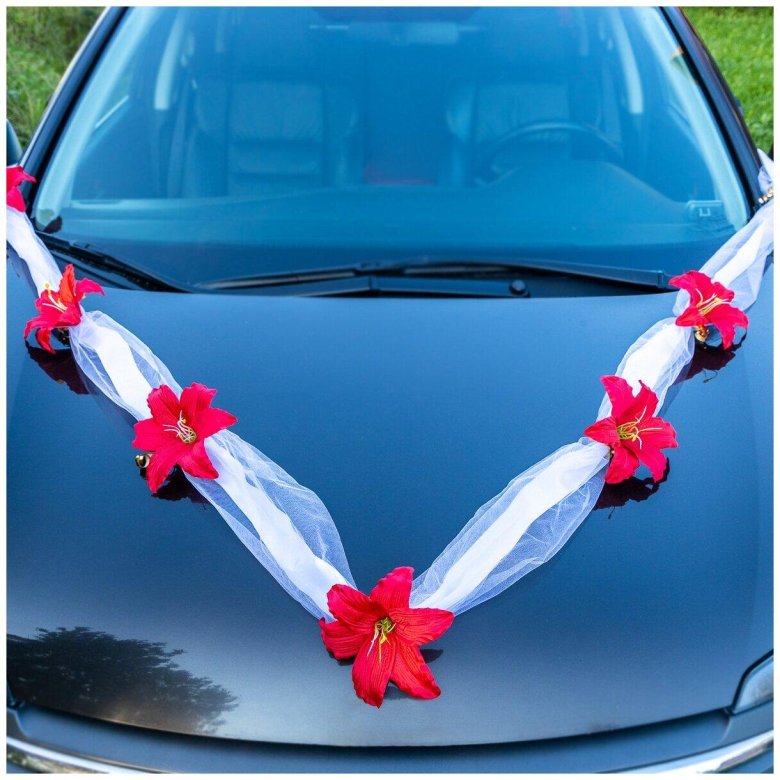 Свадебные украшения на машину