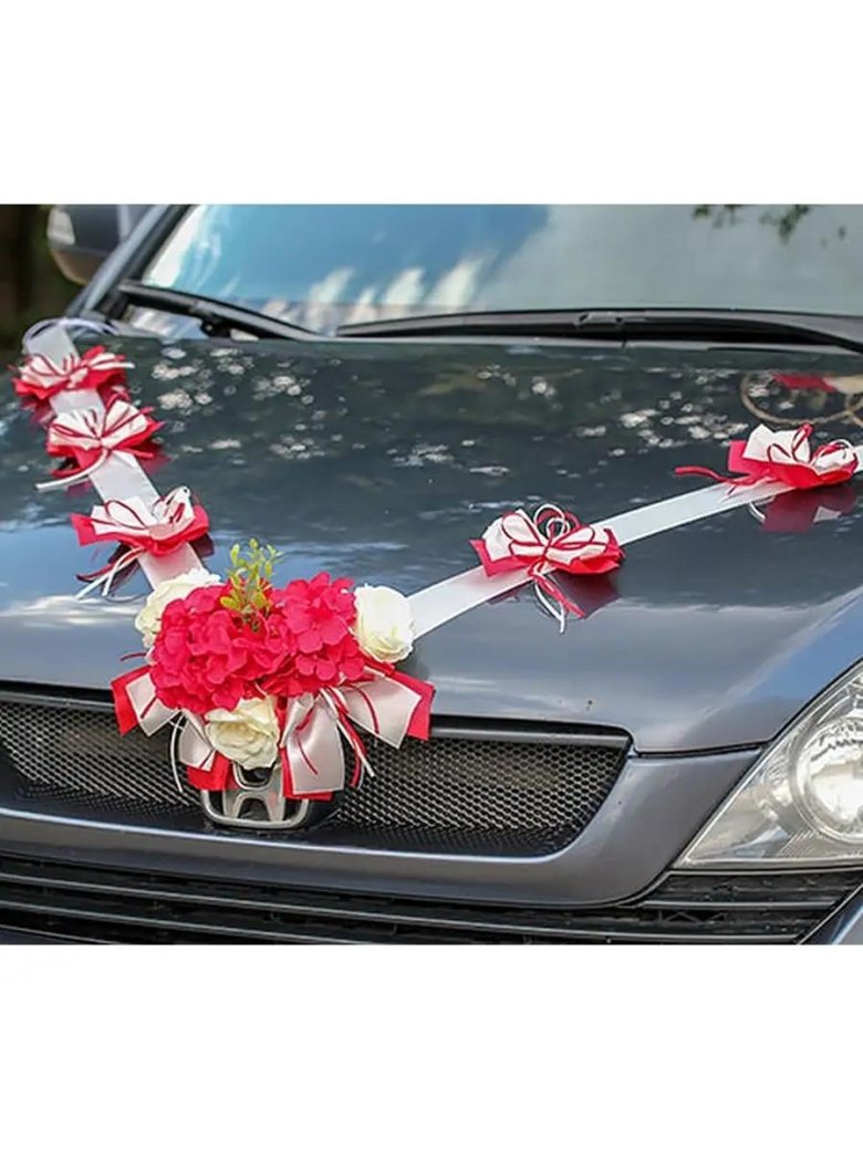 Украшение на свадьбу машину
