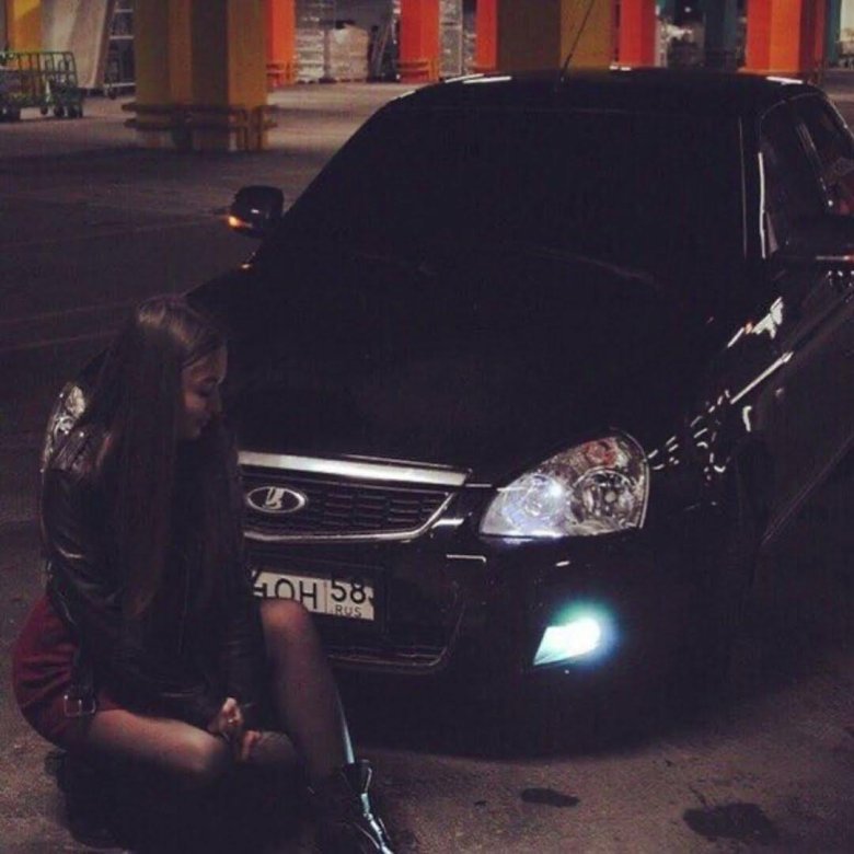 Черная Приора и девушка