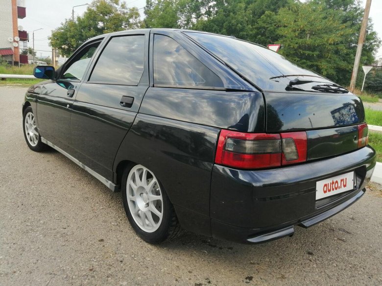 ВАЗ 2112 хэтчбек чёрный