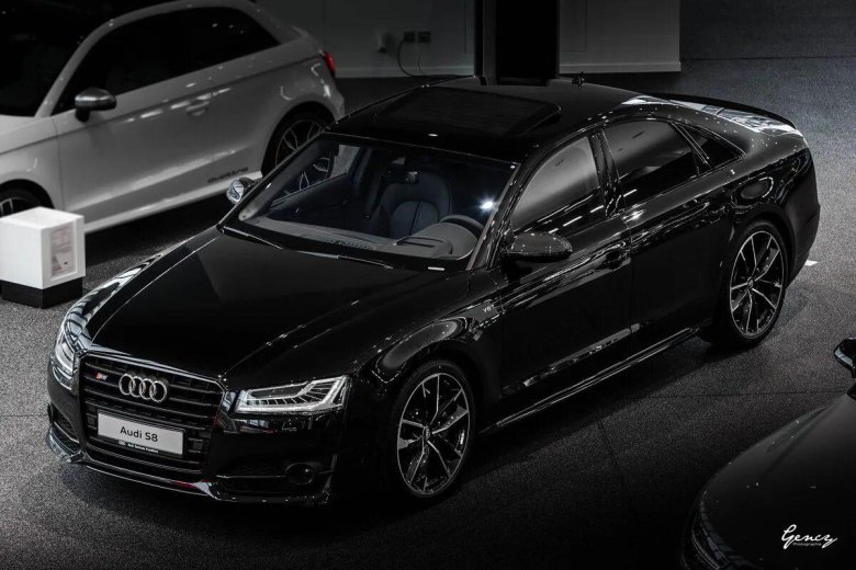 Audi s8 2017