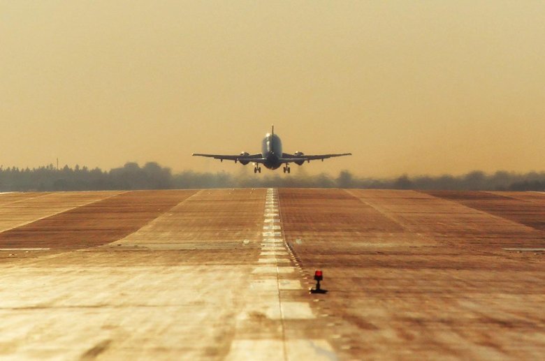 Взлетная полоса