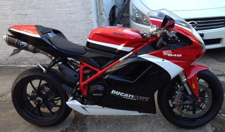 Ducati 848 EVO