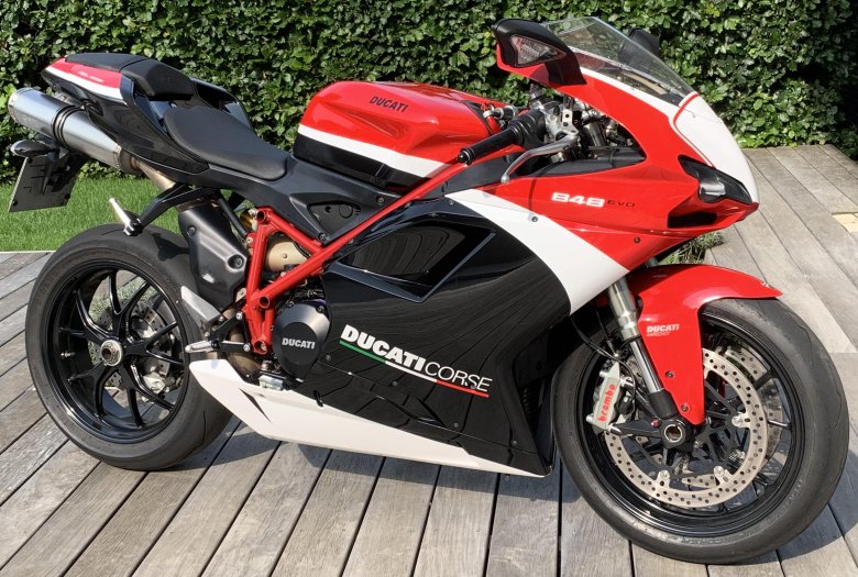 Ducati corse мотоциклы