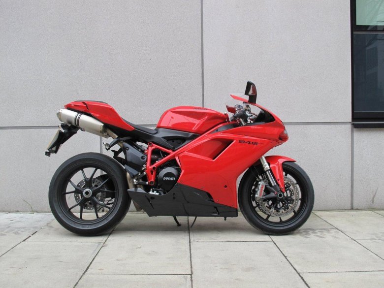 Ducati 848