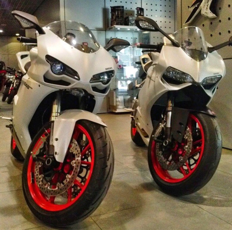 Ducati 848