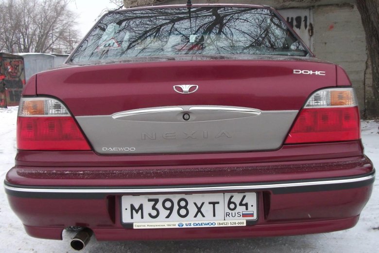 Daewoo Nexia n100 сзади