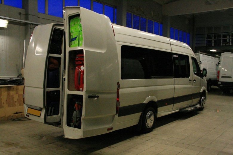 Мерседес Спринтер с навесным багажником