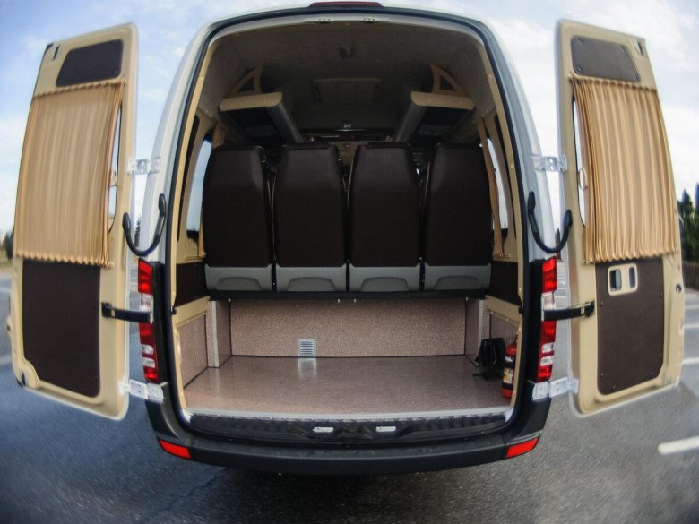 Mercedes Benz Sprinter (18