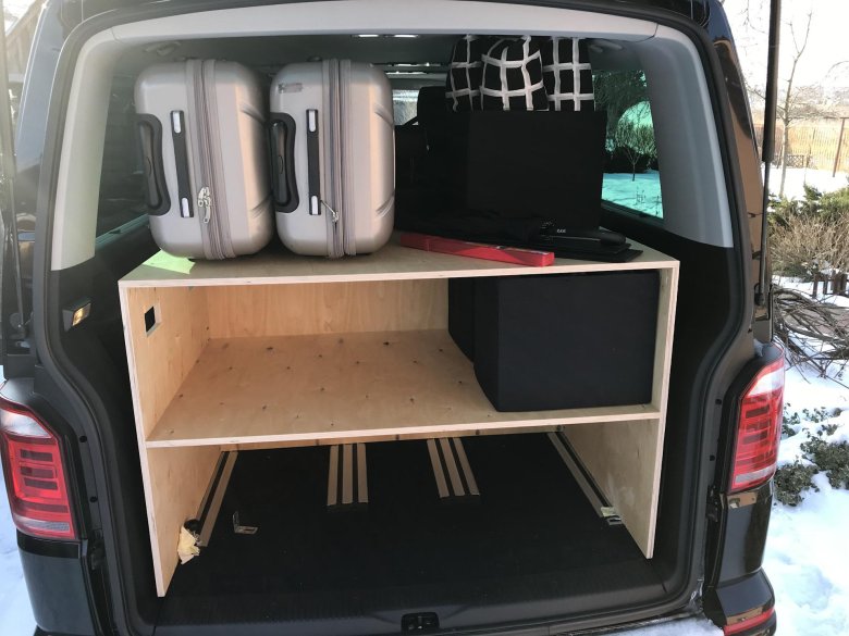 Полка VW t6 Multivan