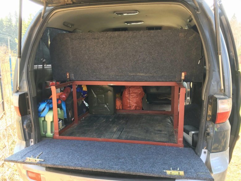 Полка в багажник микроавтобуса