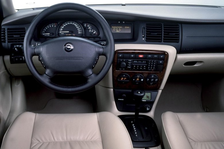 Opel Vectra b 2000 салон