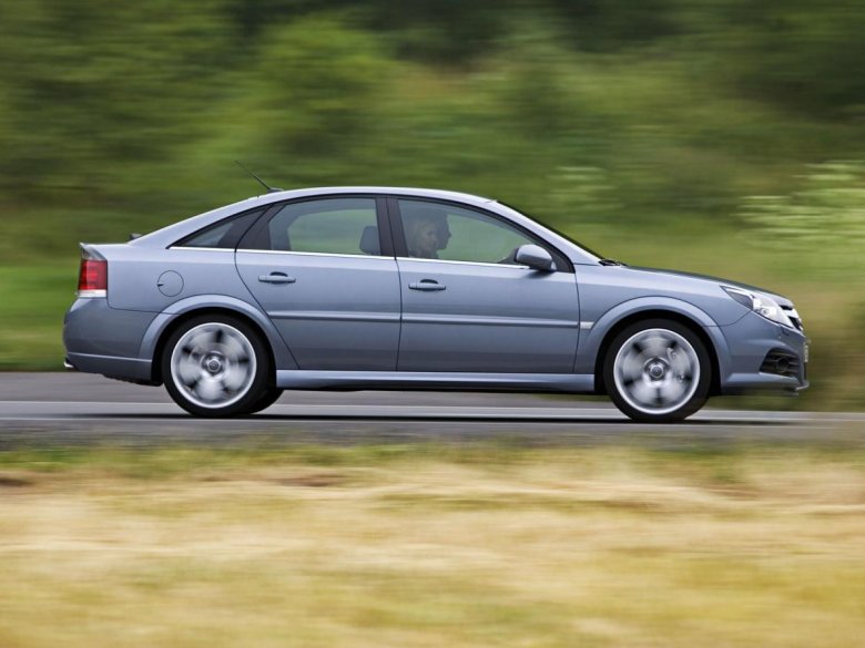 Опель Вектра хэтчбек 2008