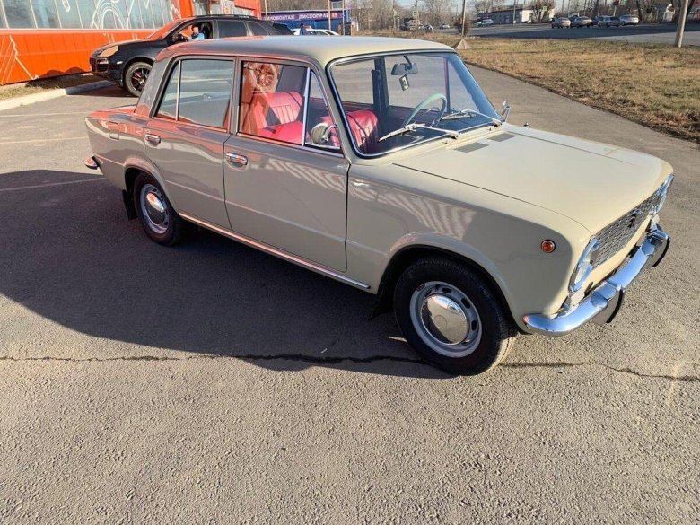 ВАЗ 2101 бежевая