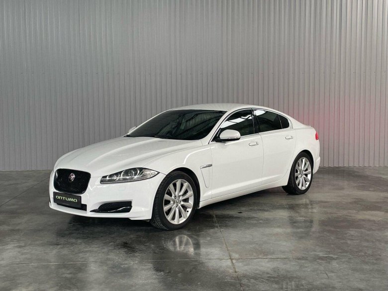Jaguar xf 2013