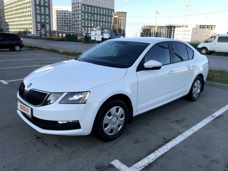 Белый Skoda Octavia III (a7) Рестайлинг 1.6 at (110 л.с.) с пробегом