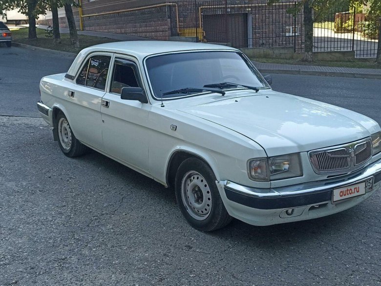 Волга газ 3110 белая