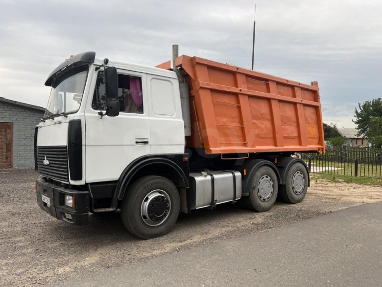 Самосвал маз