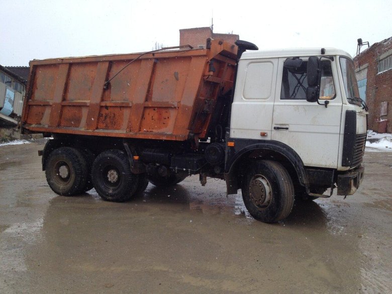 МАЗ-5516 самосвал