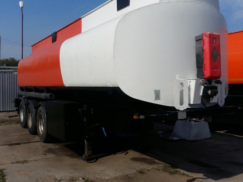 Бензовозная бочка капри