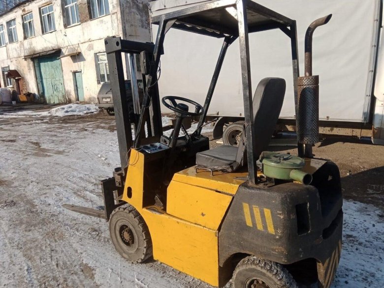 Погрузчик дизельный