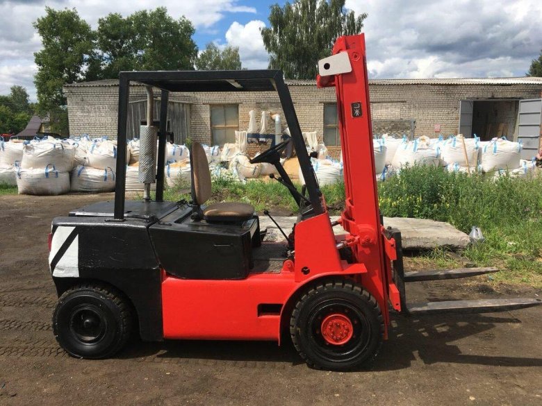 Вилочный погрузчик Balkancar дв 1792