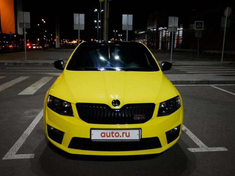 Skoda Octavia RS Yellow