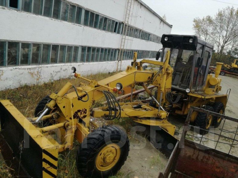 Автогрейдер дормаш дз-122б