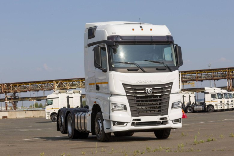 КАМАЗ 2023 грузовик