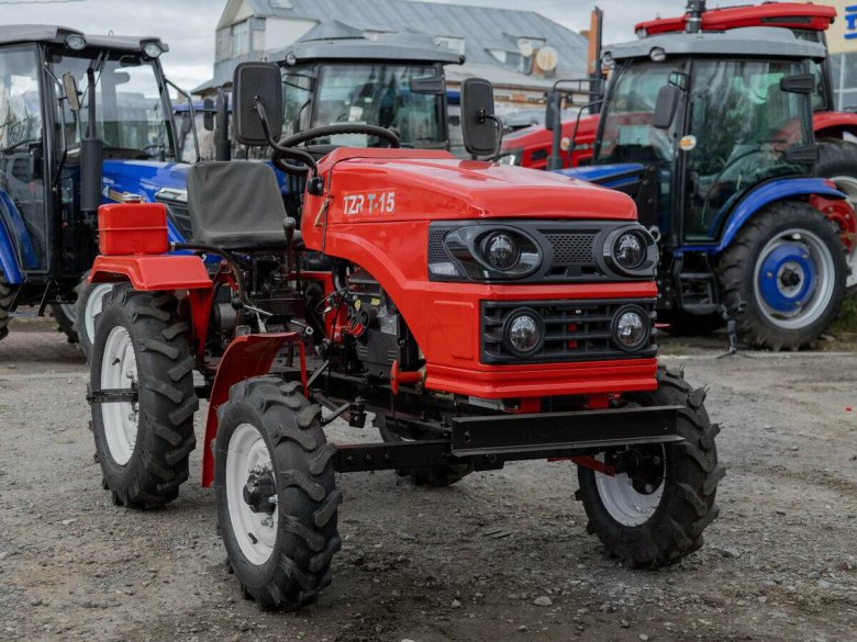 Работа на минитракторе